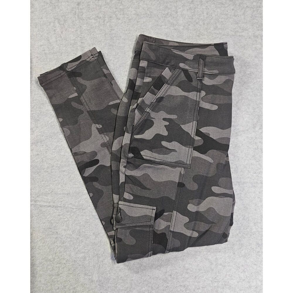 Time and Tru womens pants size 16 black camo cargo